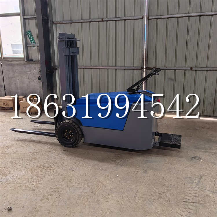 新店区全电动叉车插腿式堆高车液压装卸车1.5吨升高小型站驾式铲车